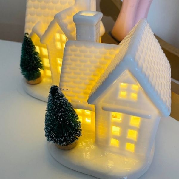 Фото Новогодний домик Campo с LED-подсветкой 9,5x8,5xH10,5cm (1 вариант)