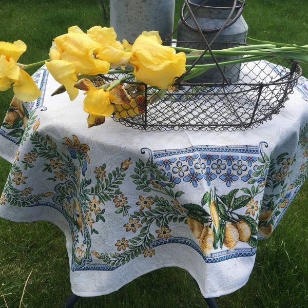 Фото Гобеленовая скатерть "Лимоны" для квадратного стола 100х100 см