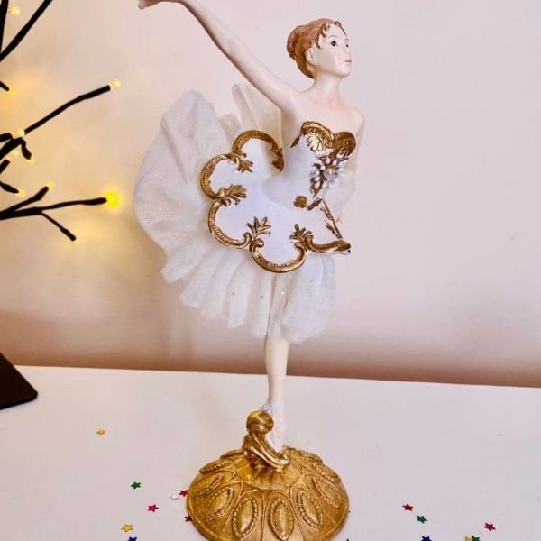 Фото Декоративная новогодняя статуэтка Exner Балерина в белом 1 вариант 10x9x26,5 см