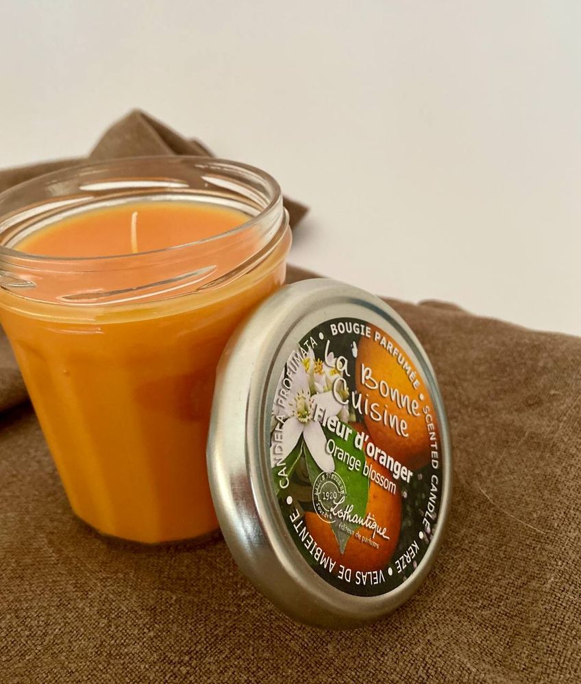 Фото Соєва ароматична свічка Lothantique "Квітка апельсина" 220 грам 50 годин Франція